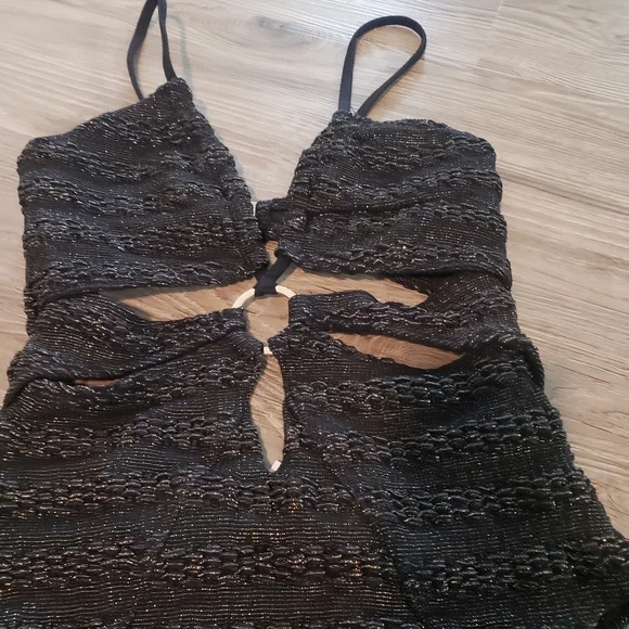 Suboo Nadine One Piece in Black and Gold - Picture 12 of 16